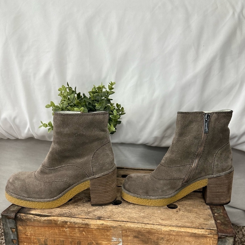 Like New Jil Sander Navy Brown Suede Heeled Bootie Size 35|5 Discontinued - Picture 5 of 7